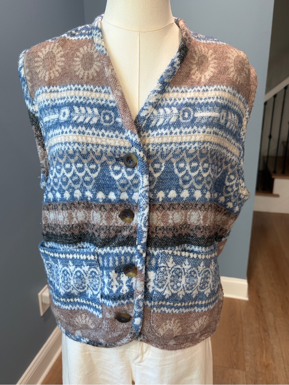 Vintage Memphis Fair Isle Sweater Vest Cardigan Blue Brown Wool Blend Small